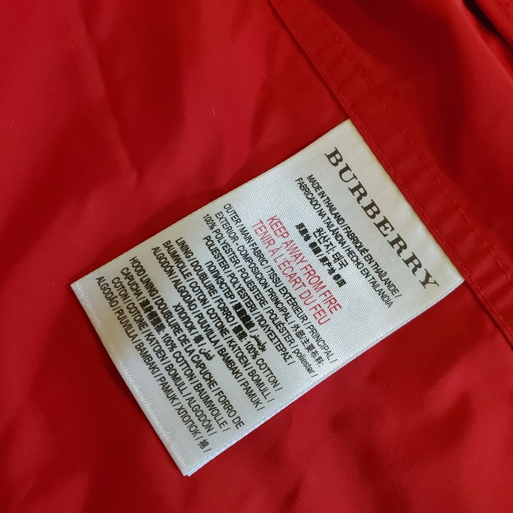 Brand new Burberry Children 14Y raincoat XXS XS - Picture 13 of 15